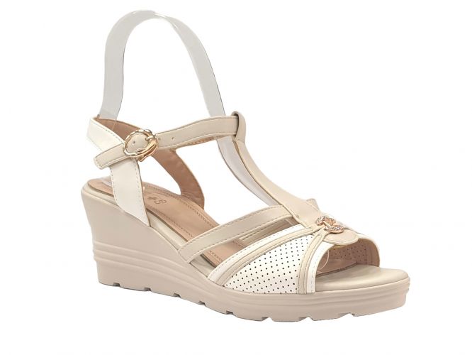 L.D. női szandál beige